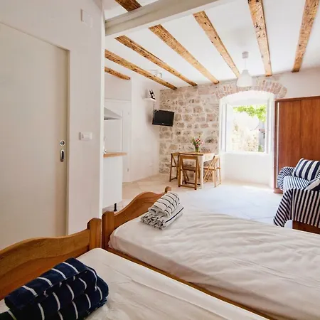 Apartman Aerial *